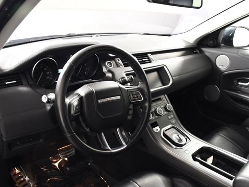 Used 2018 Land Rover Range Rover Evoque SE AWD/4WD image 12