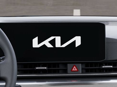 New 2026 Kia Carnival LXS FWD image 20