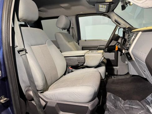 Used 2015 Ford F250 XLT w/ Camper Package AWD/4WD image 24