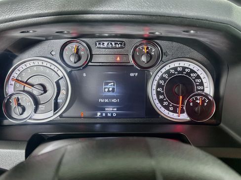 Used 2018 RAM 1500 Big Horn RWD image 18