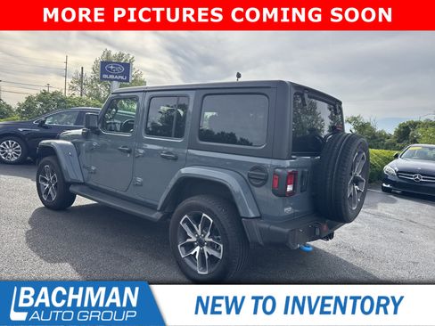 Used 2024 Jeep Wrangler Sport S AWD/4WD image 8