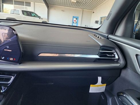 New 2026 Chevrolet Traverse LT w/ Enhanced Driving Package image 34