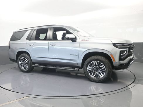 Used 2026 Chevrolet Tahoe Z71 w/ Comfort Package AWD/4WD image 8
