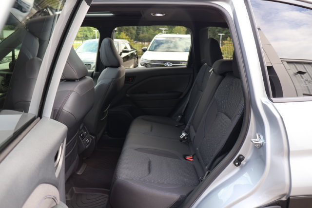 Certified 2025 Subaru Forester Premium w/ Convenience Package #1 AWD/4WD image 18