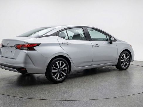 Used 2025 Nissan Versa SV FWD image 9