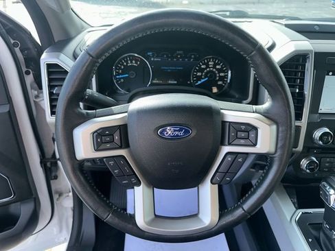Used 2018 Ford F150 Lariat w/ Equipment Group 502A Luxury image 13