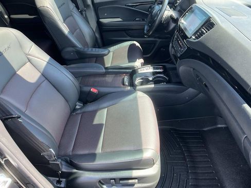 Certified 2023 Honda Ridgeline Black Edition image 16