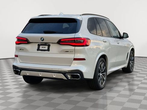Used 2022 BMW X5 xDrive40i w/ M Sport Package AWD/4WD image 6