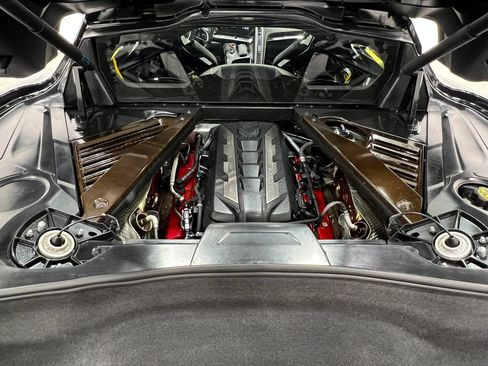 Used 2020 Chevrolet Corvette Stingray Premium Cpe w/ 3LT Preferred Equipment Group RWD image 32
