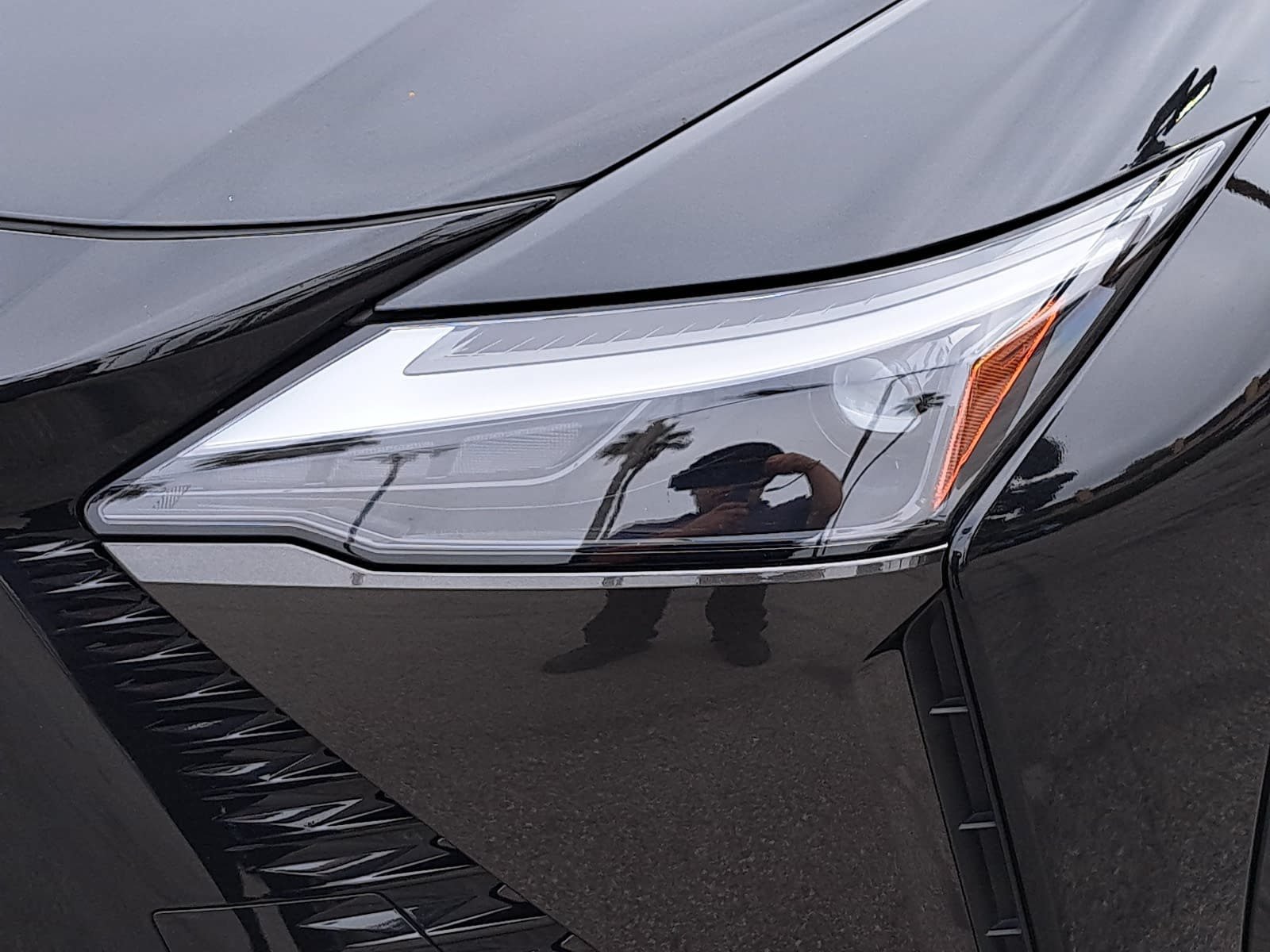 Used 2025 Lexus RZ 300e FWD image 34