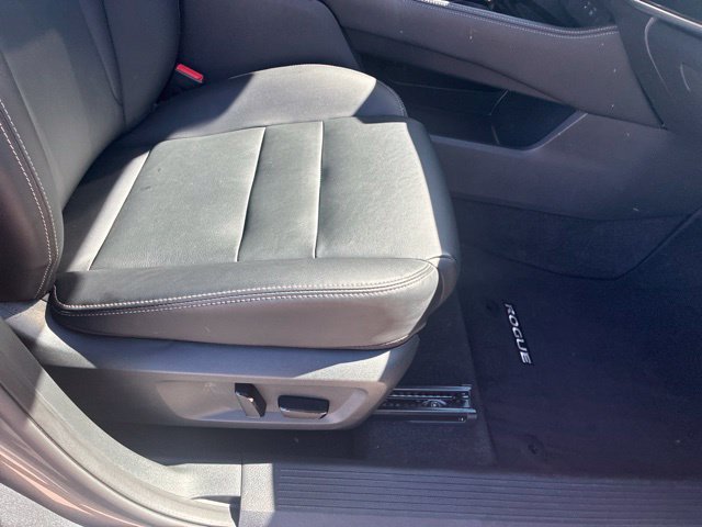 Used 2023 Nissan Rogue SL w/ SL Premium Package FWD image 11