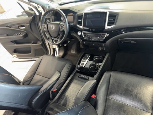 Used 2017 Honda Pilot Elite image 31