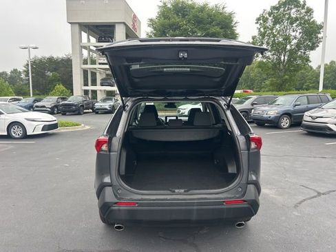Used 2025 Toyota RAV4 XLE FWD image 9