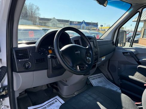 Used 2014 Freightliner Sprinter 3500 RWD image 10