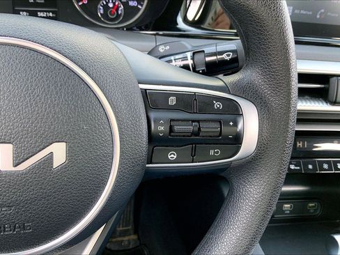 Used 2023 Kia K5 LXS image 16