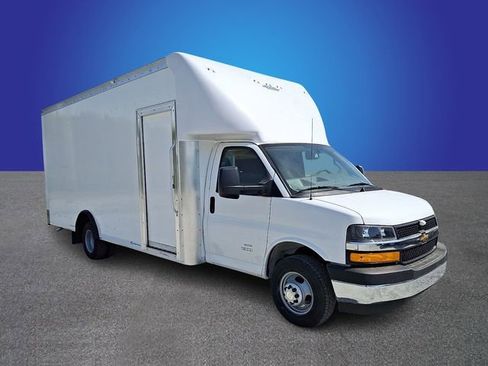 New 2026 Chevrolet Express 4500 w/ Power Convenience Package RWD image 2