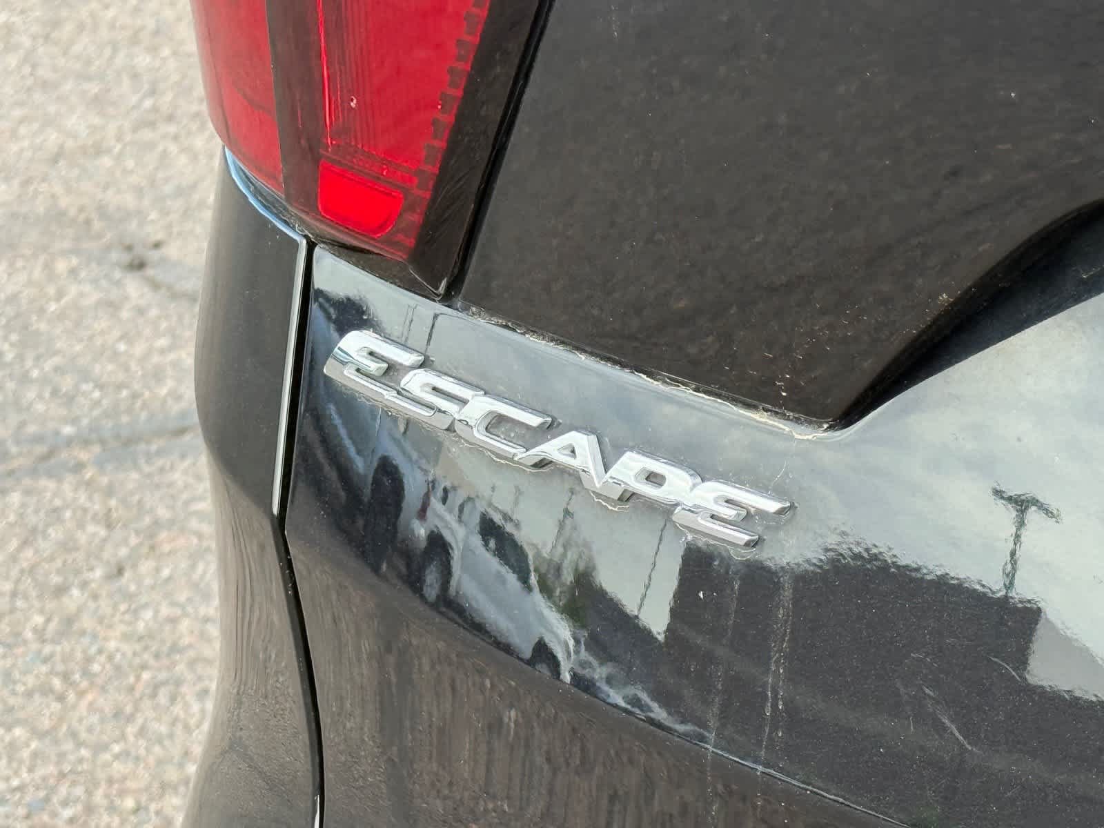 Used 2019 Ford Escape Titanium FWD image 10