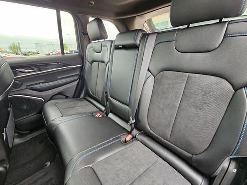New 2025 Jeep Grand Cherokee Trailhawk image 13