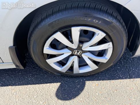 Used 2024 Honda Civic LX image 12