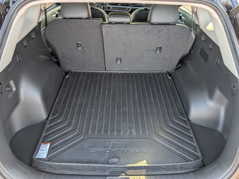 Used 2025 Kia Sportage EX w/ Premium Package image 14