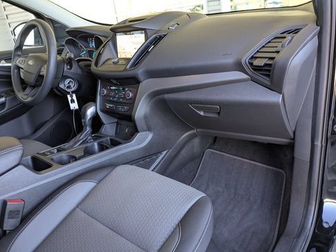 Used 2018 Ford Escape SE w/ SE SYNC Package FWD image 14