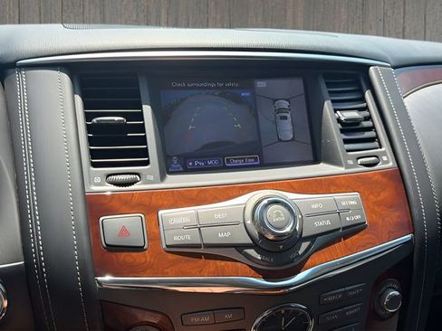 Used 2017 INFINITI QX80 4WD image 26