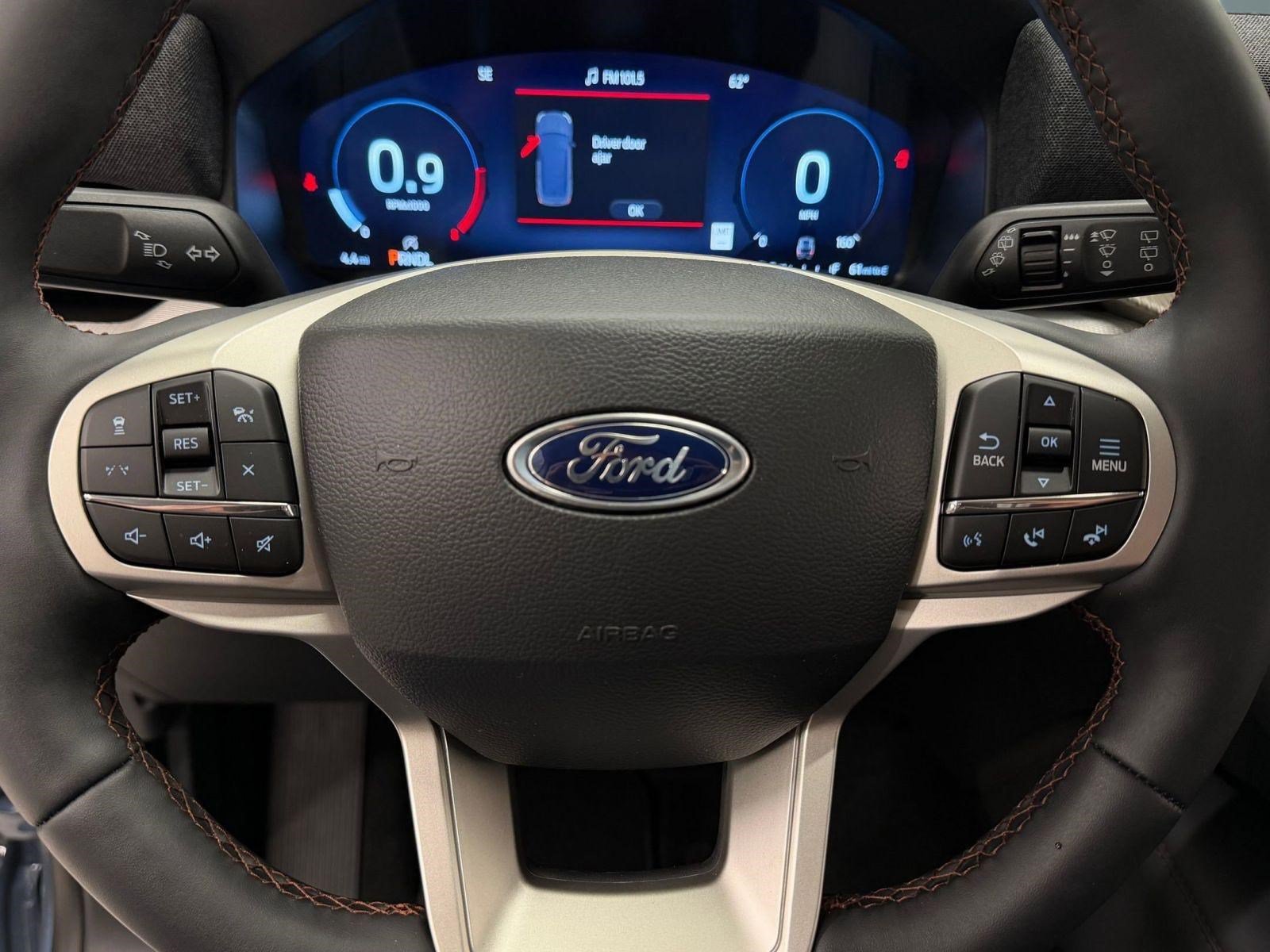 New 2026 Ford Explorer Active w/ Active Comfort Package AWD/4WD image 13