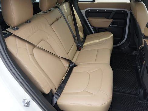 New 2026 Land Rover Defender 110 X-Dynamic SE AWD/4WD image 27