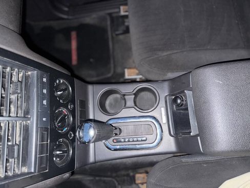 Used 2010 Ford Explorer Sport Trac XLT image 16