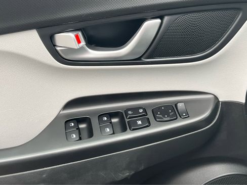 Certified 2022 Hyundai Kona SEL w/ Convenience Package image 29