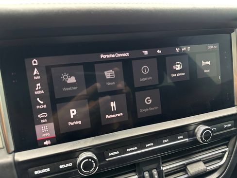 Used 2020 Porsche Macan Turbo AWD/4WD image 63