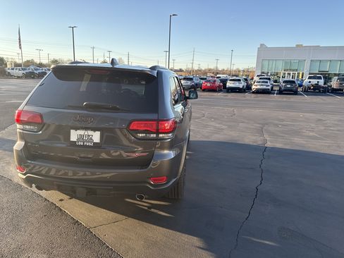 Used 2020 Jeep Grand Cherokee Trailhawk w/ Premium Lighting Group image 4