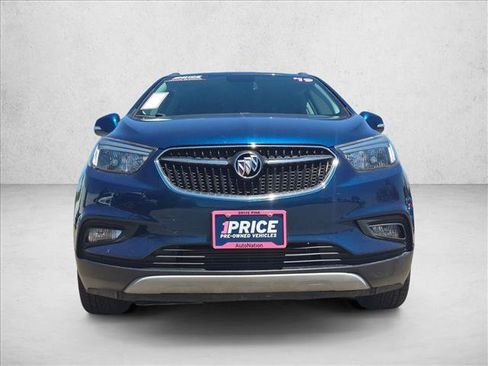 Used 2019 Buick Encore Sport Touring FWD image 2