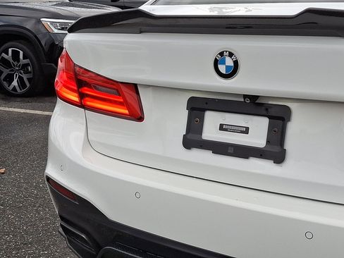 Used 2018 BMW M550i xDrive image 17