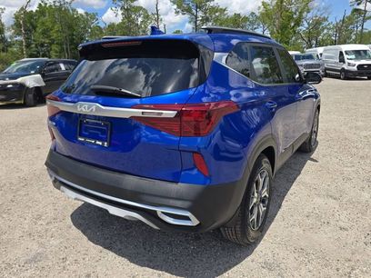 Used 2022 Kia Seltos EX