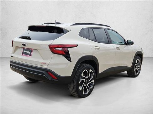 New 2026 Chevrolet Trax RS image 2