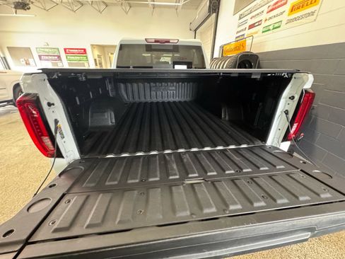 Used 2026 GMC Sierra 1500 AT4 w/ AT4 Premium Package AWD/4WD image 8