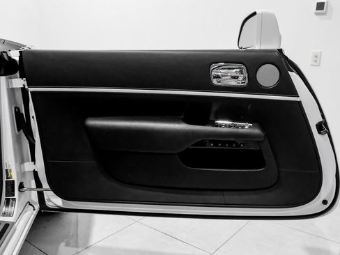 Used 2018 Rolls-Royce Dawn image 43