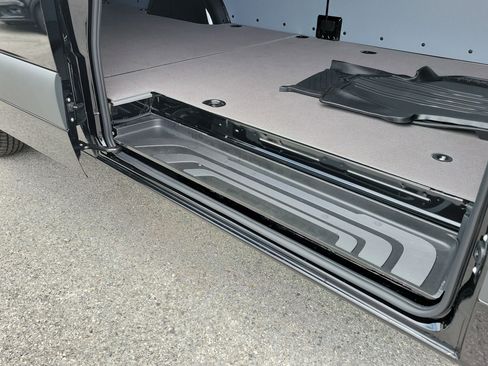 New 2026 Mercedes-Benz Sprinter 2500 image 13