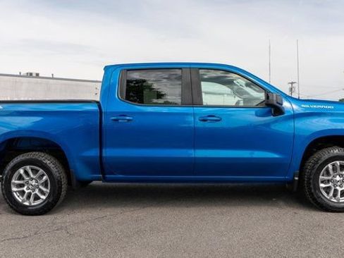 Used 2022 Chevrolet Silverado 1500 RST AWD/4WD image 5