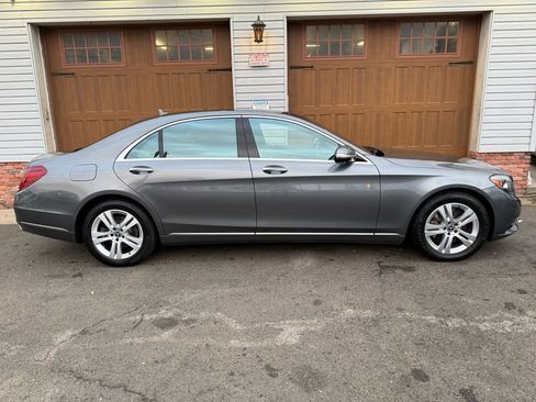 Used 2017 Mercedes-Benz S 550 4MATIC image 2