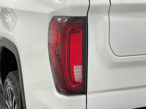 Used 2023 GMC Sierra 1500 AT4 w/ Technology Package image 34