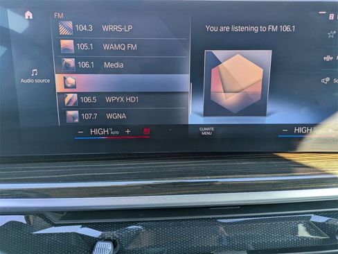 Used 2023 BMW X7 xDrive40i image 22