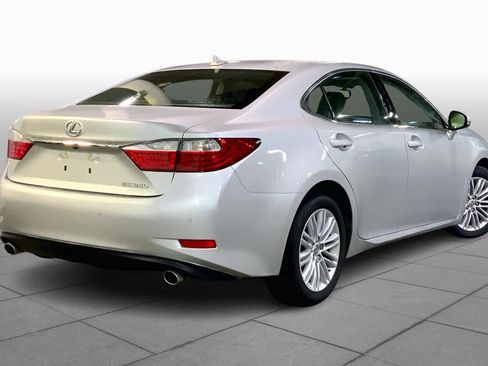 Used 2013 Lexus ES 350 4dr Sdn image 12