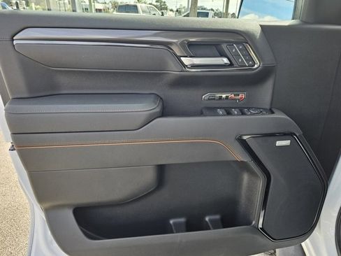 Used 2025 GMC Sierra 1500 AT4 w/ AT4 Premium Package image 19
