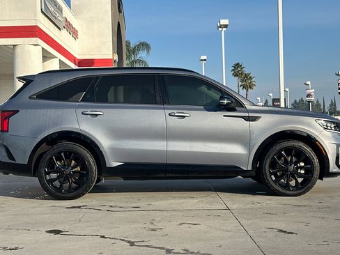 Used 2021 Kia Sorento SX image 7