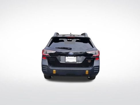 Used 2022 Subaru Outback Wilderness image 7