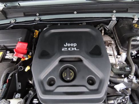 Used 2023 Jeep Wrangler Rubicon w/ Cold Weather Group image 11