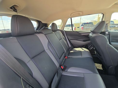 Used 2023 Subaru Outback Onyx Edition AWD/4WD image 29
