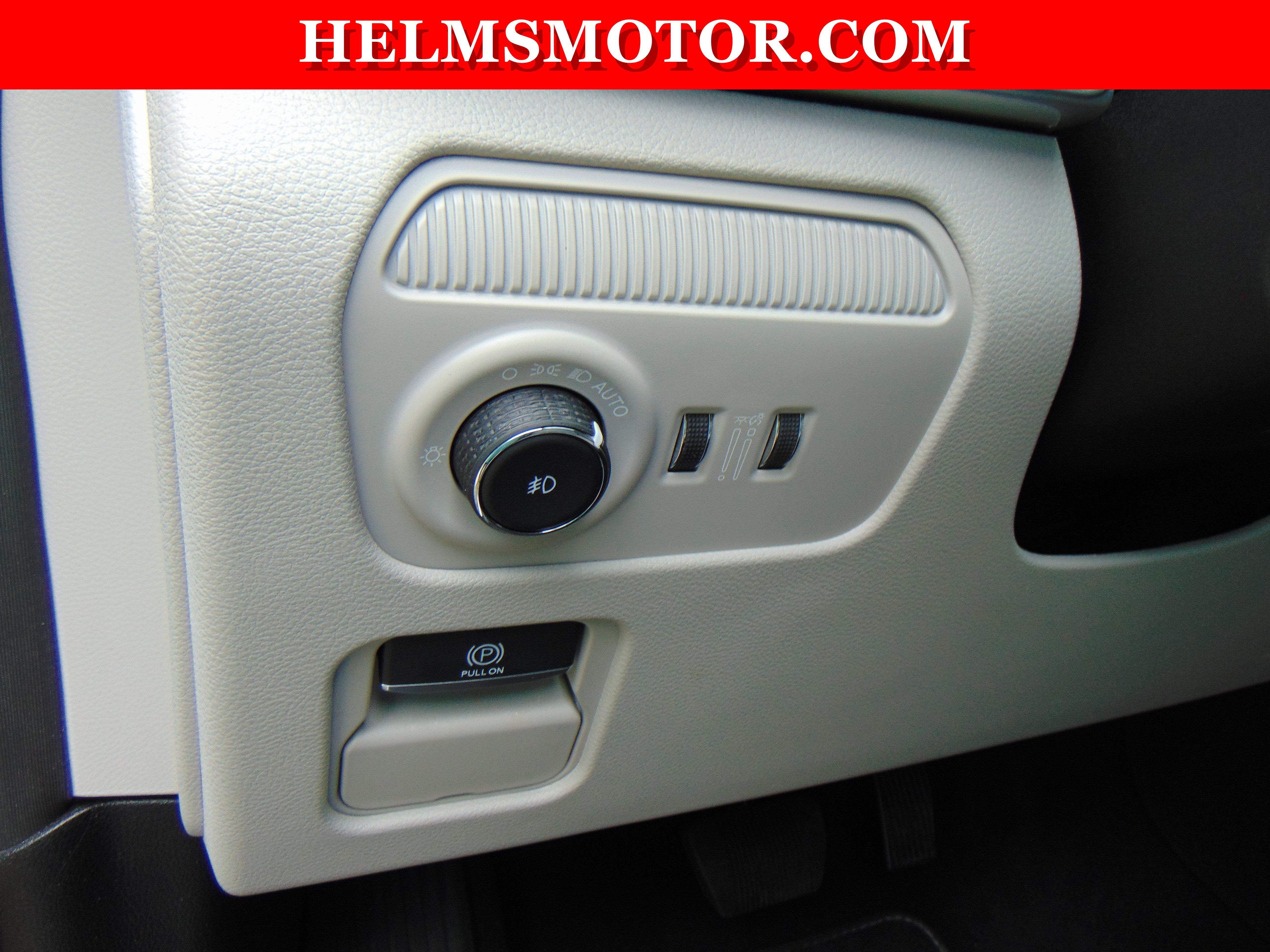 Used 2025 Jeep Wagoneer 4WD image 16